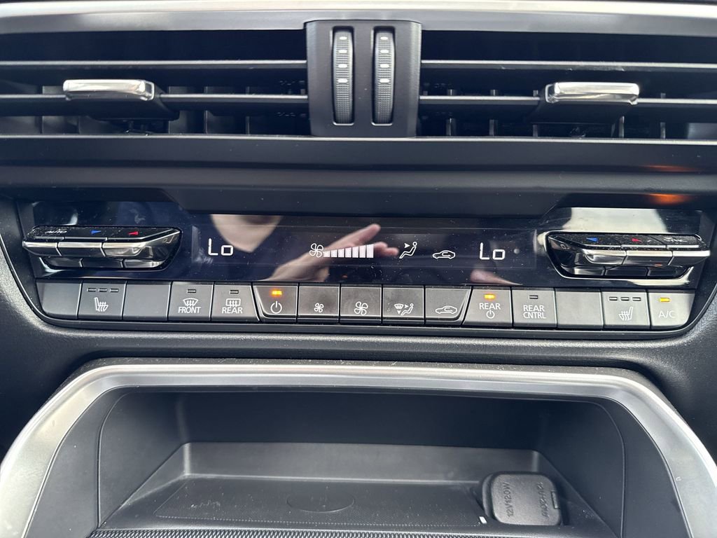 Certified 2025 MAZDA CX-90 3.3 Turbo w/ Preferred Package image 19