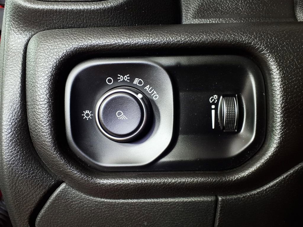 Used 2021 RAM 2500 Tradesman AWD/4WD image 24