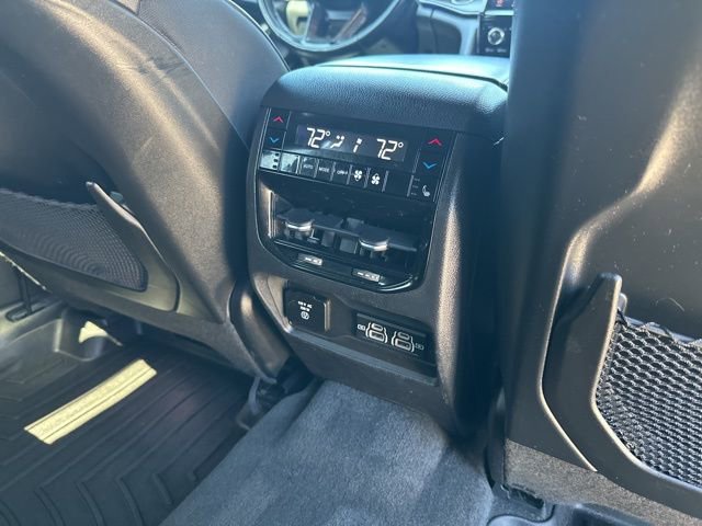 Used 2022 Jeep Grand Cherokee L Overland w/ Advanced Protech Group III AWD/4WD image 20