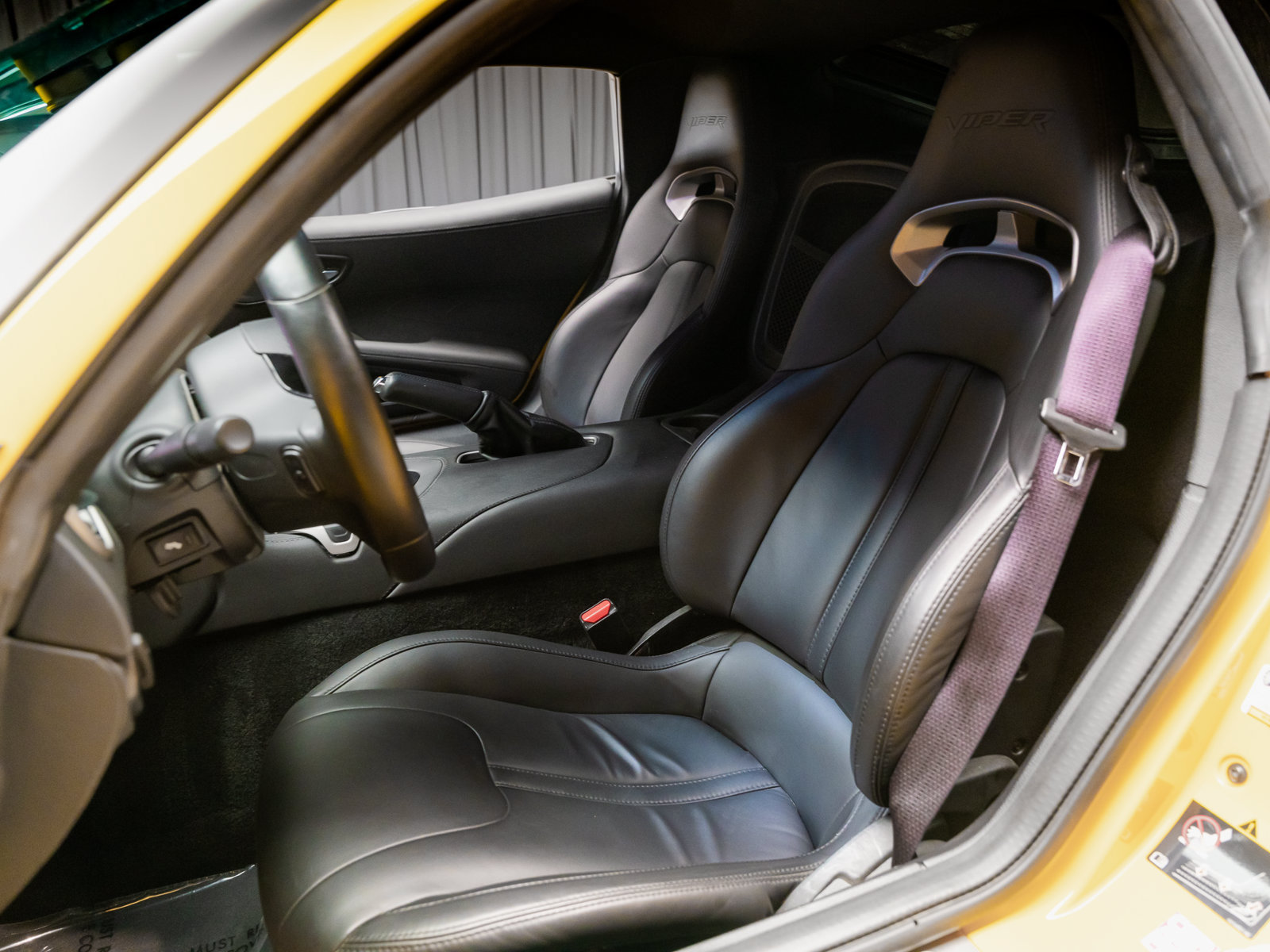 Used 2014 SRT Viper SRT-10 w/ Grand Touring Package RWD image 38