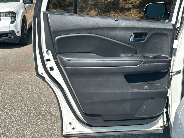 Used 2021 Honda Pilot Elite image 24