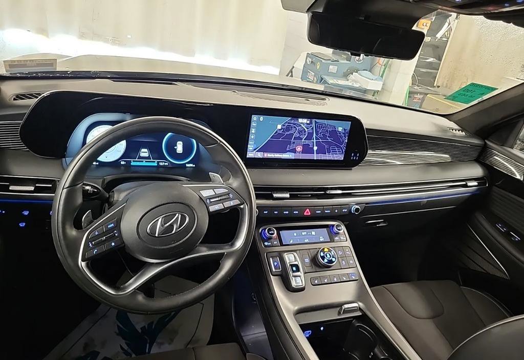 Used 2025 Hyundai Palisade Calligraphy AWD/4WD image 6
