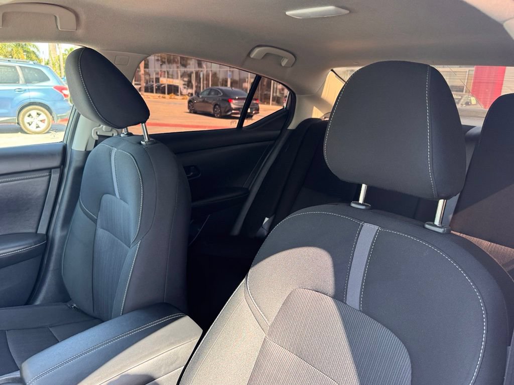 Certified 2025 Nissan Sentra SV FWD image 12