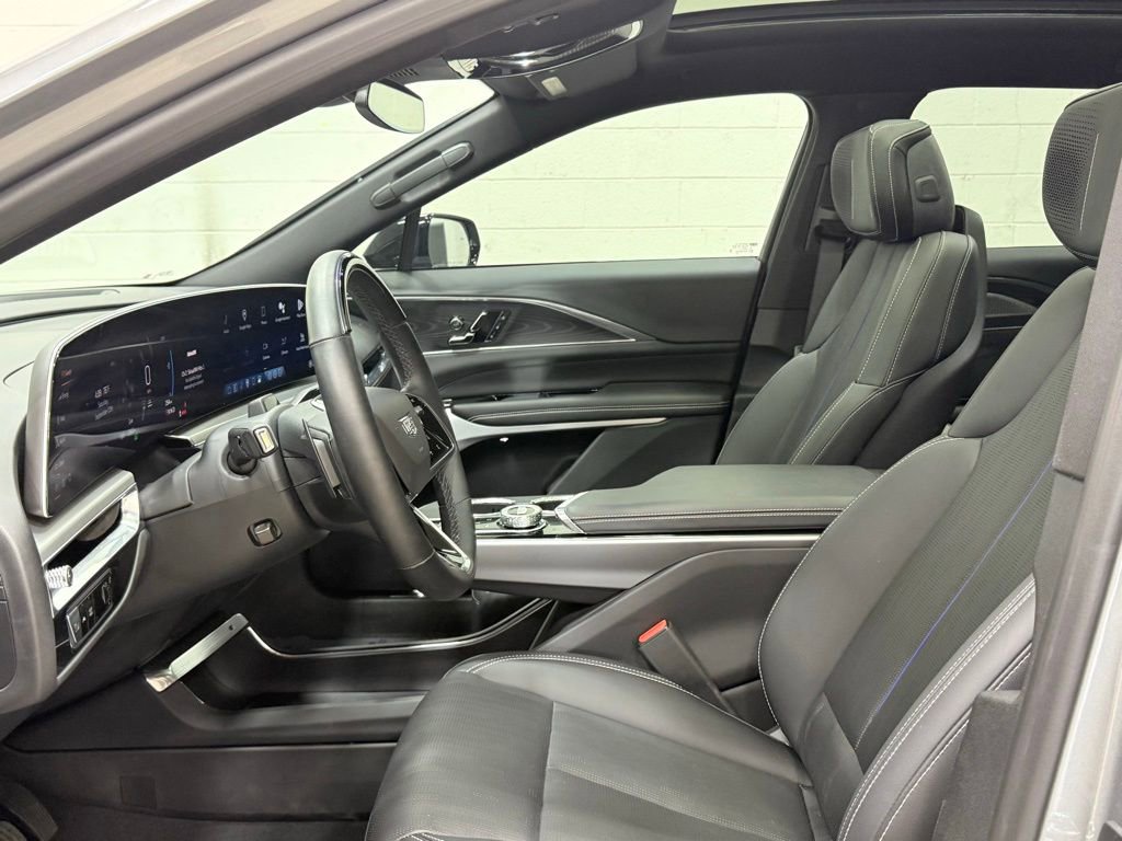 Used 2024 Cadillac Lyriq Sport RWD image 23