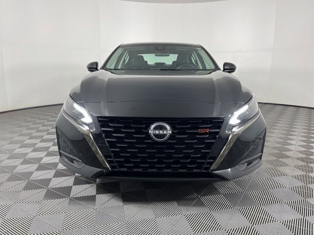 Used 2025 Nissan Altima 2.5 SR image 4