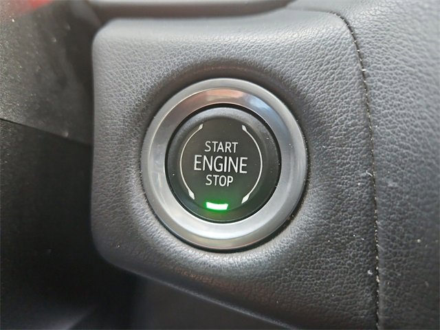 Certified 2021 Chevrolet Suburban Premier w/ Premium Package image 17