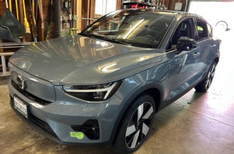 Certified 2023 Volvo C40 P8 Recharge Ultimate AWD/4WD image 1