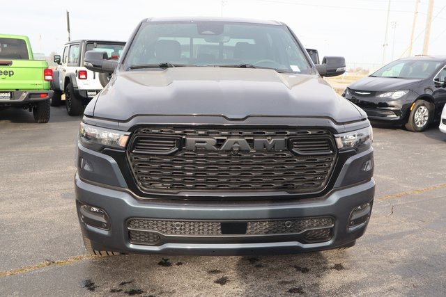 New 2026 RAM 1500 4x4 Crew Cab image 17