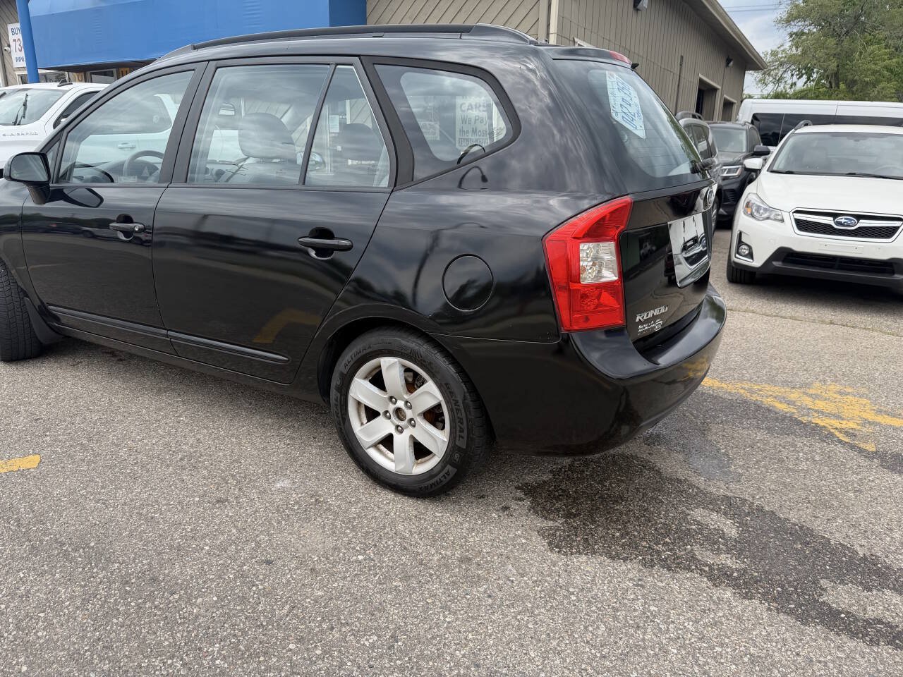 Used 2007 Kia Rondo LX w/ Convenience Pkg FWD image 23