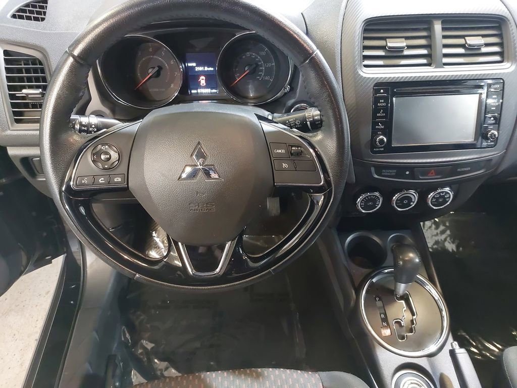 Used 2017 Mitsubishi Outlander Sport SE image 17