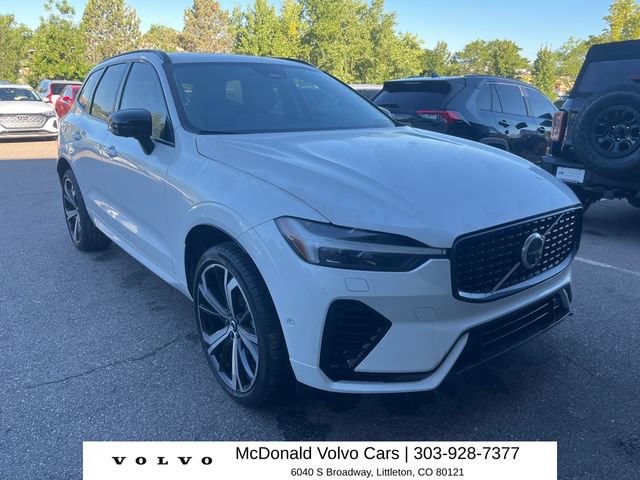 Used 2024 Volvo XC60 T8 Ultimate w/ Protection Package Premier AWD/4WD image 4