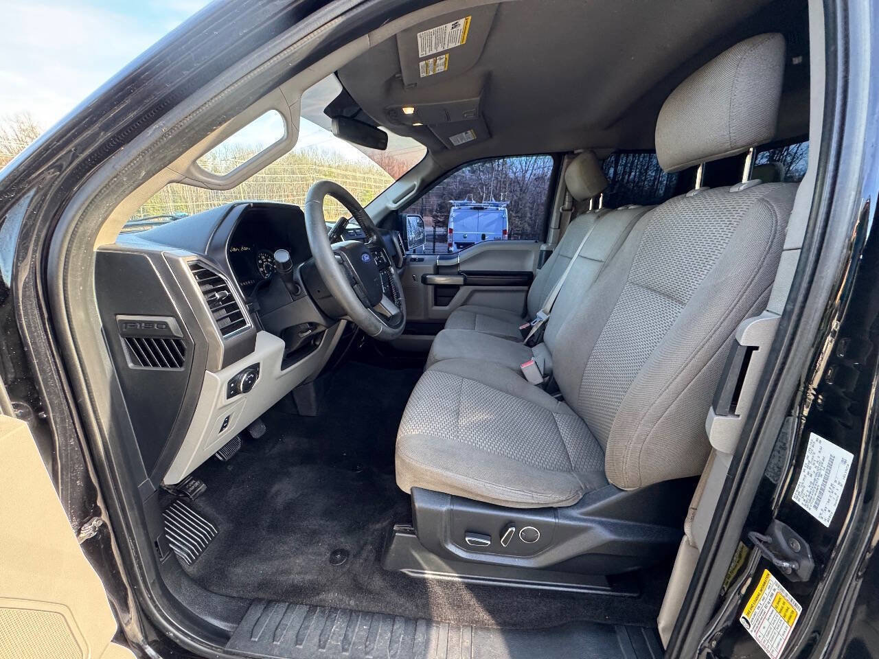 Used 2017 Ford F150 XLT w/ Equipment Group 302A Luxury image 10