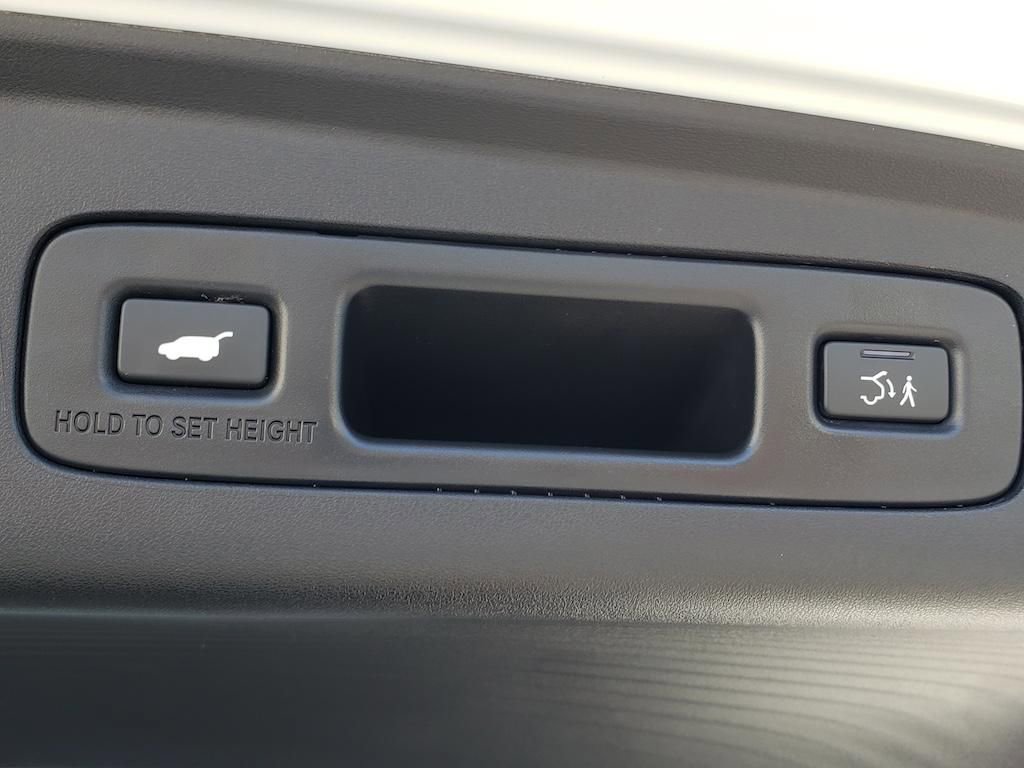 Certified 2025 Acura ADX A-Spec image 10