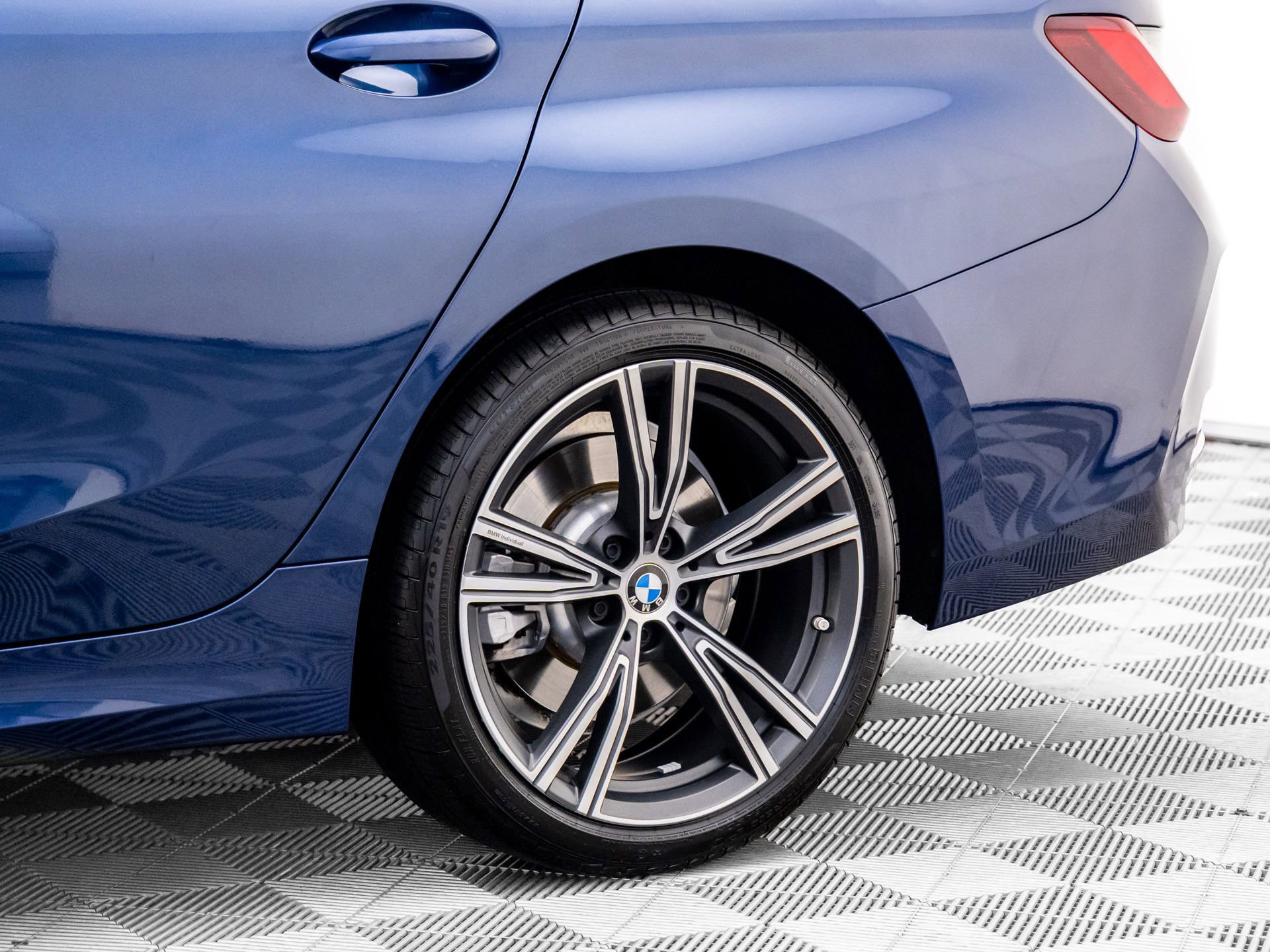 Certified 2023 BMW 330i xDrive Sedan image 32