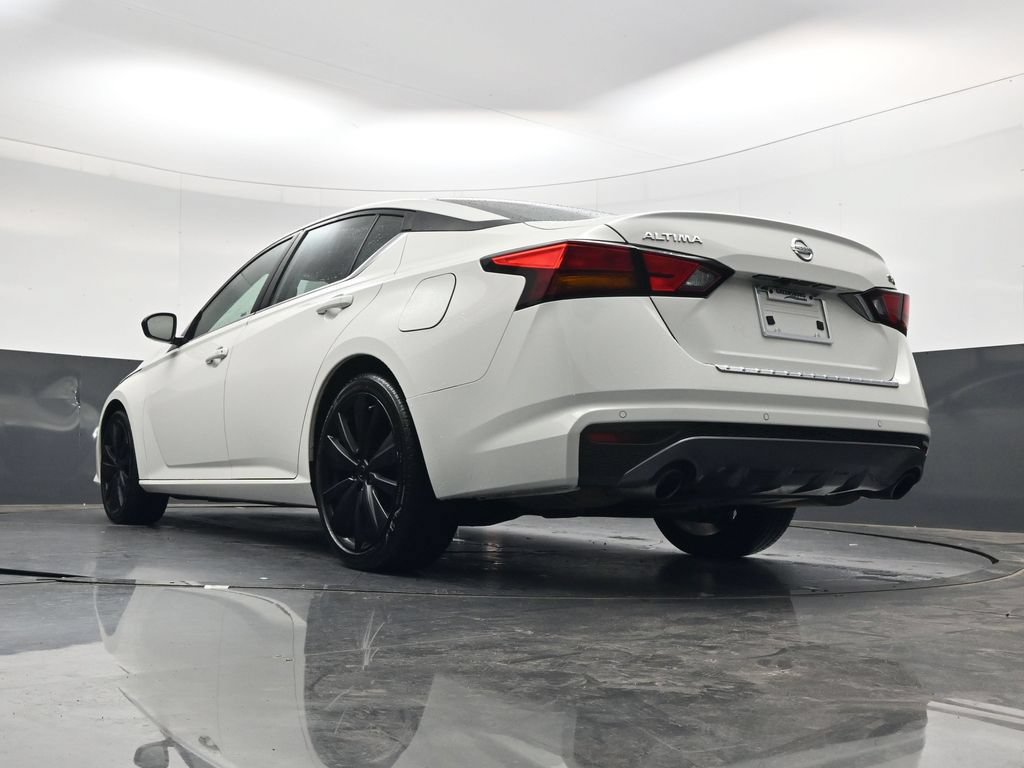 Used 2022 Nissan Altima 2.5 SR FWD image 45