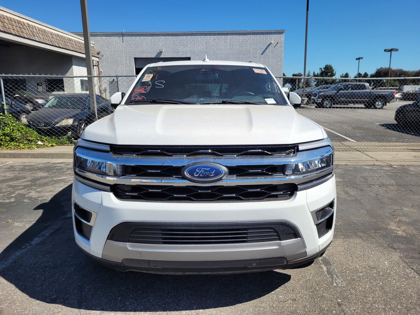 Used 2024 Ford Expedition Max Limited image 2