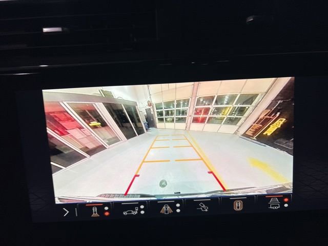 Used 2024 GMC Sierra 2500 Denali w/ Denali Reserve Package image 25