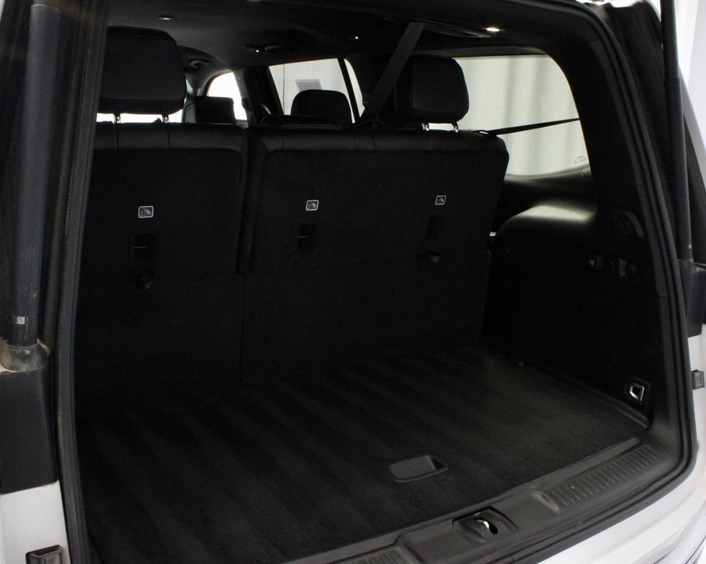 Used 2023 Jeep Wagoneer 2WD image 13