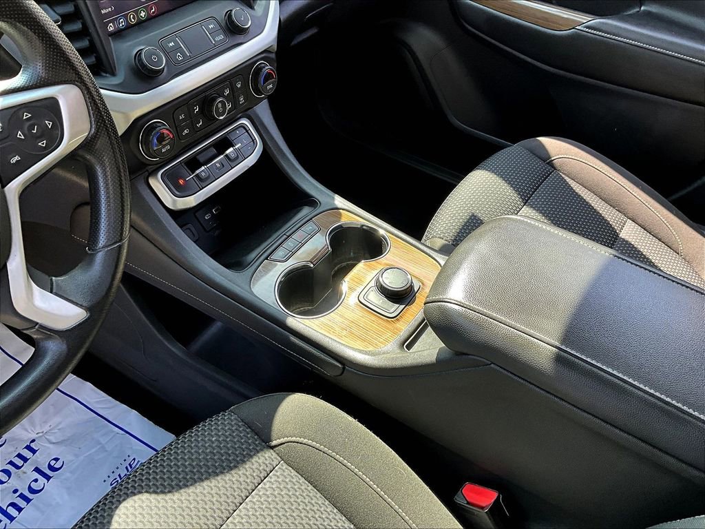 Used 2021 GMC Acadia SLE image 13