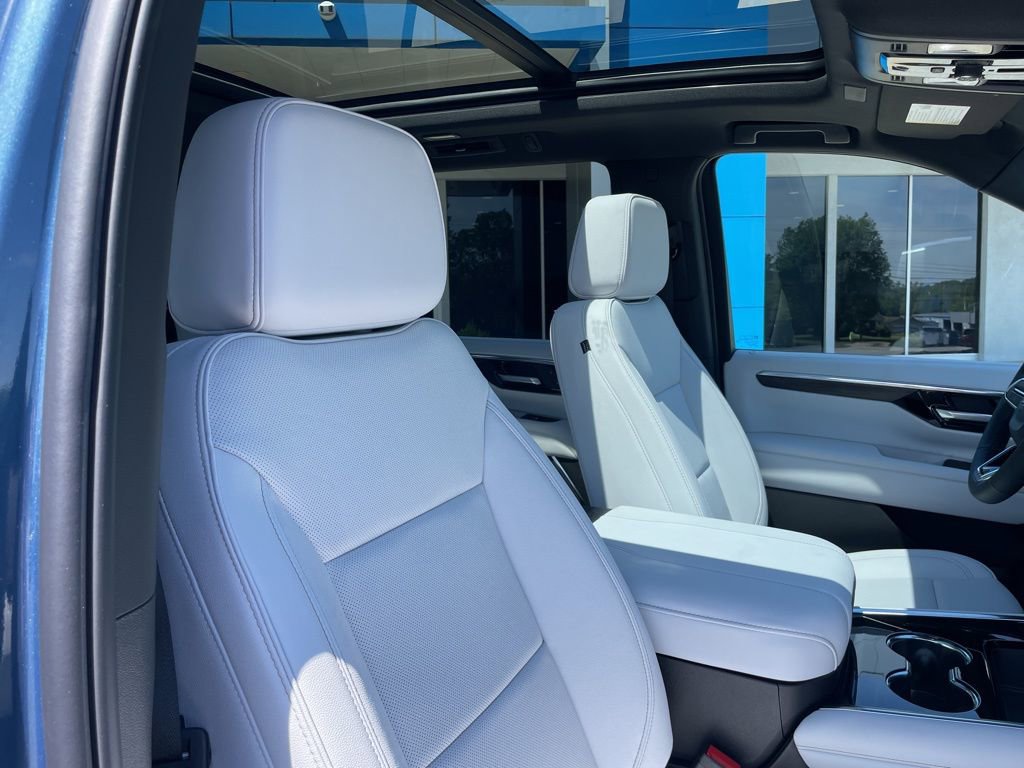 New 2026 Chevrolet Tahoe Premier w/ Sun And Tow Package AWD/4WD image 28