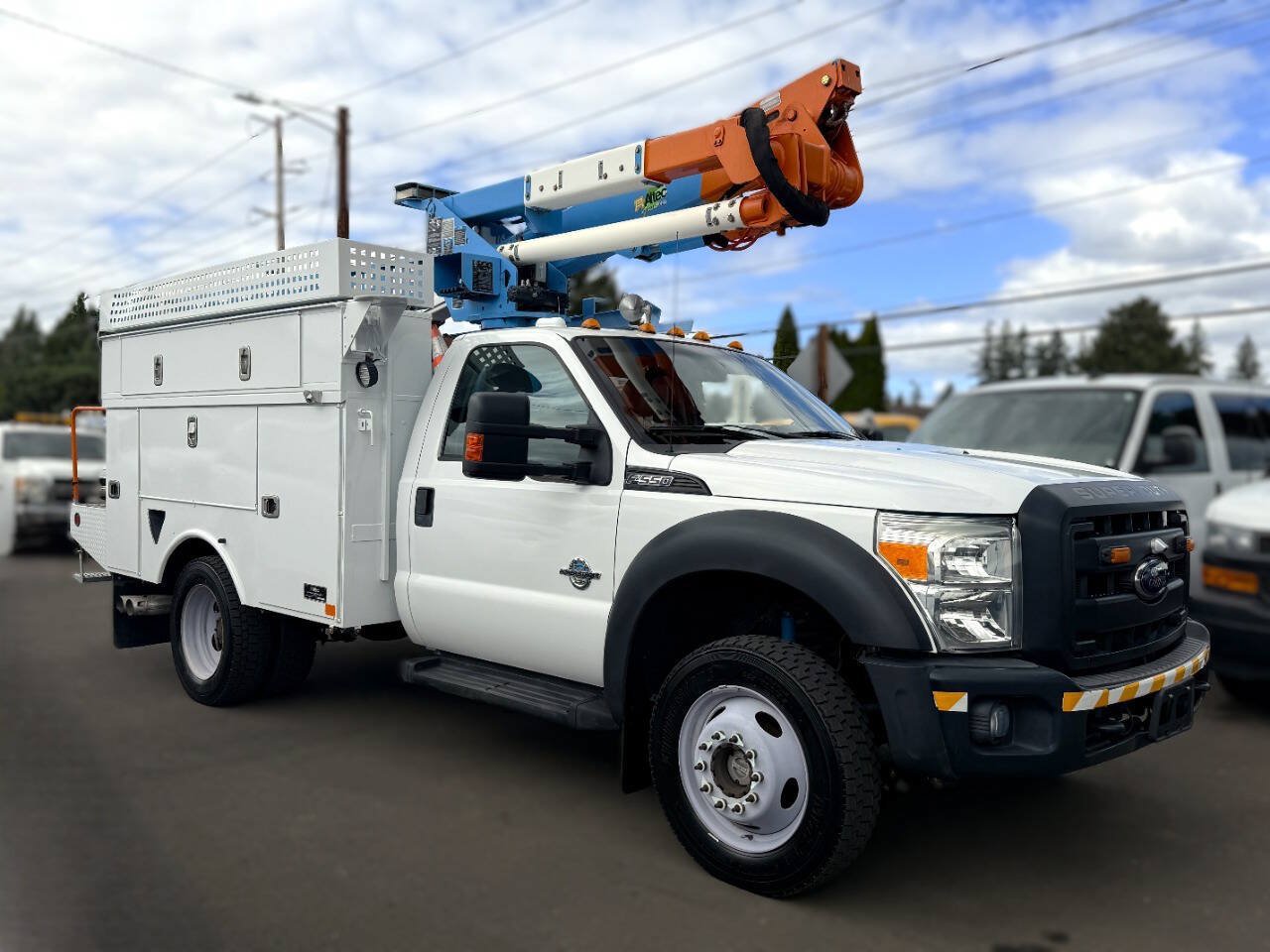 Used 2015 Ford F550 4x4 Regular Cab Super Duty image 1