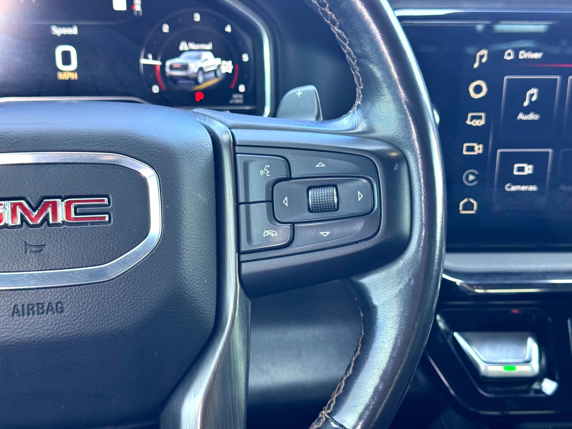 Used 2023 GMC Sierra 1500 AT4 w/ Technology Package image 28