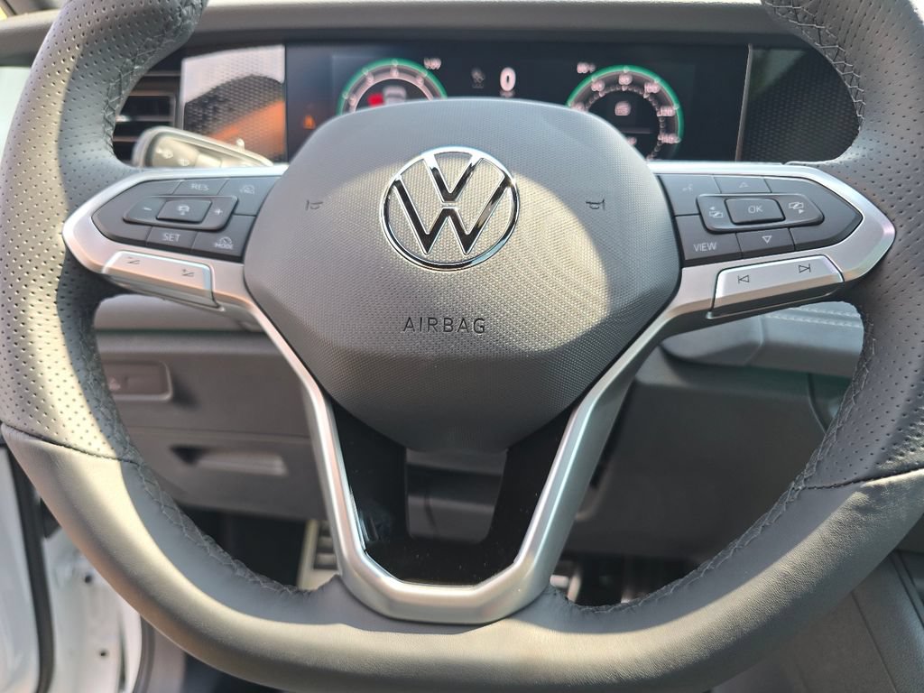 New 2026 Volkswagen Tiguan SE R-Line AWD/4WD image 21