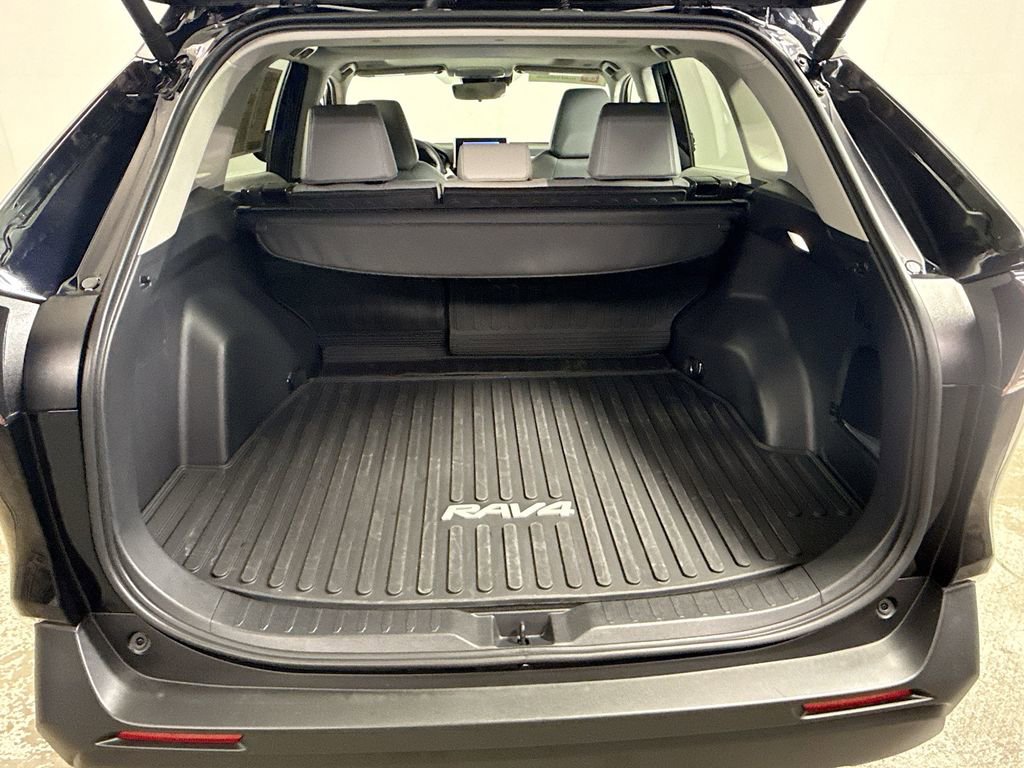 Certified 2025 Toyota RAV4 XLE Premium image 23