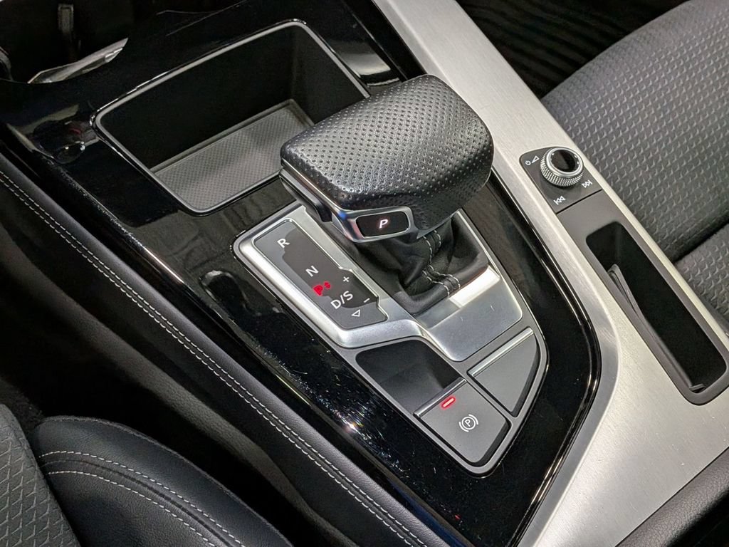 Used 2022 Audi A4 2.0T Premium Plus AWD/4WD image 20