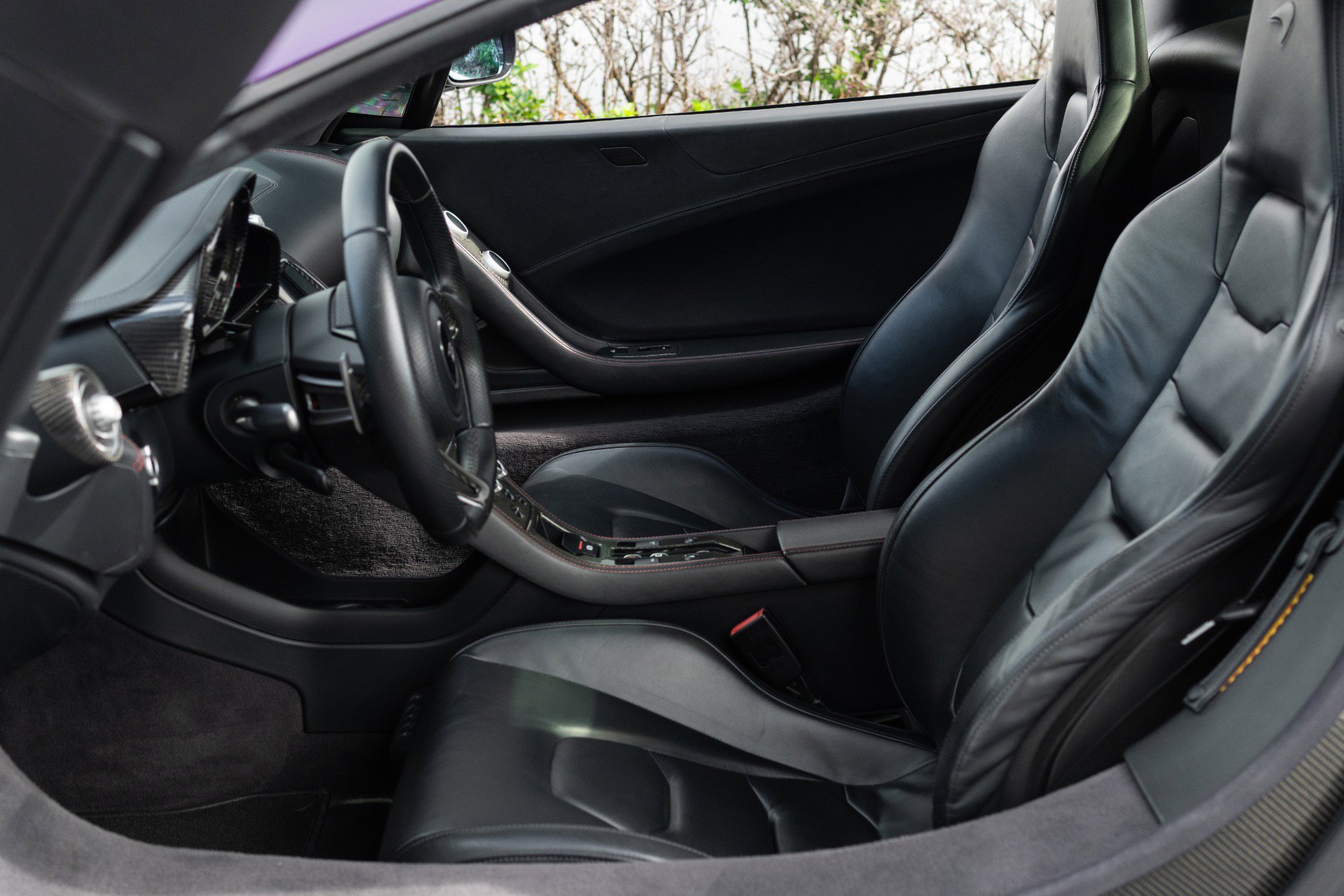 Used 2013 McLaren MP4-12C image 52