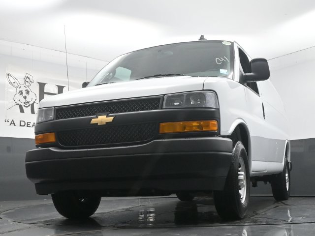 New 2027 Chevrolet Express 2500 w/ Driver Convenience Package RWD image 4