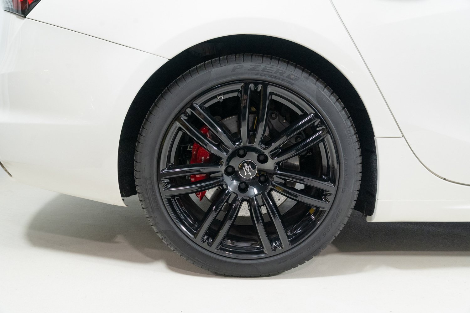 Used 2024 Maserati Ghibli Modena Ultima Q4 AWD/4WD image 15