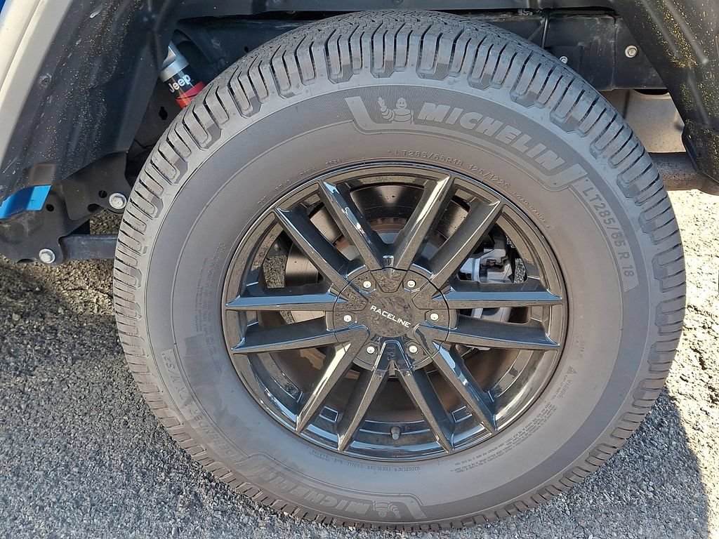 Used 2021 Jeep Gladiator Rubicon AWD/4WD image 8