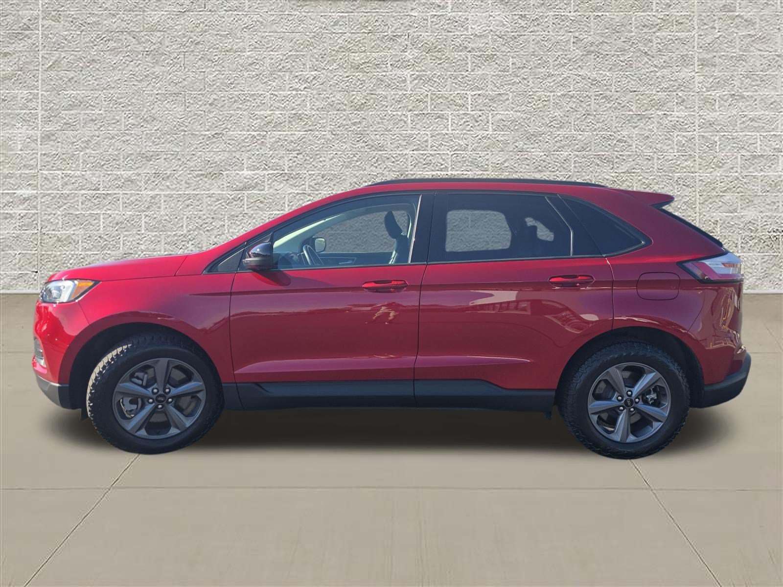 Used 2024 Ford Edge SEL w/ Sport Appearance Package AWD/4WD image 4