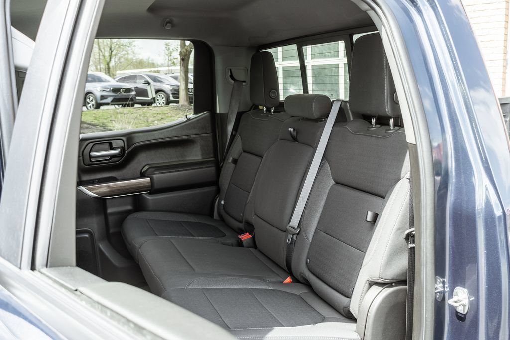 Used 2021 Chevrolet Silverado 1500 LT Trail Boss w/ Convenience Package II AWD/4WD image 28