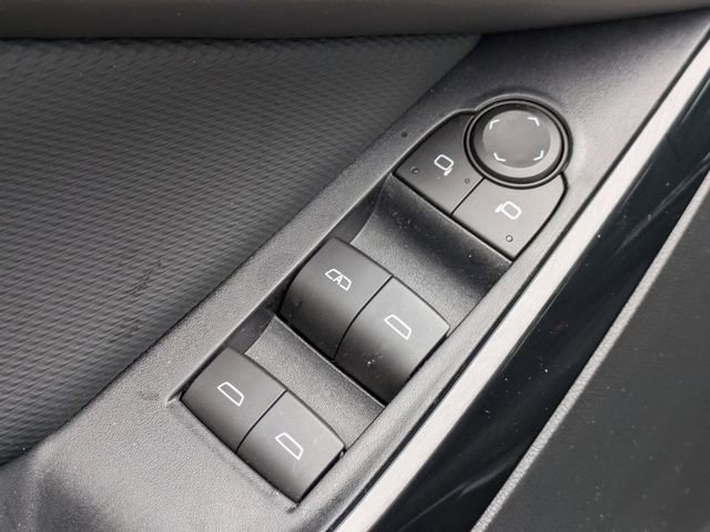 New 2026 Chevrolet Equinox LT image 9