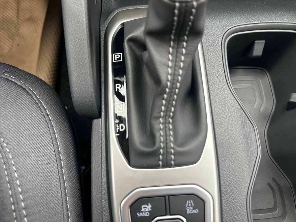 New 2026 Nissan Frontier SV AWD/4WD image 25