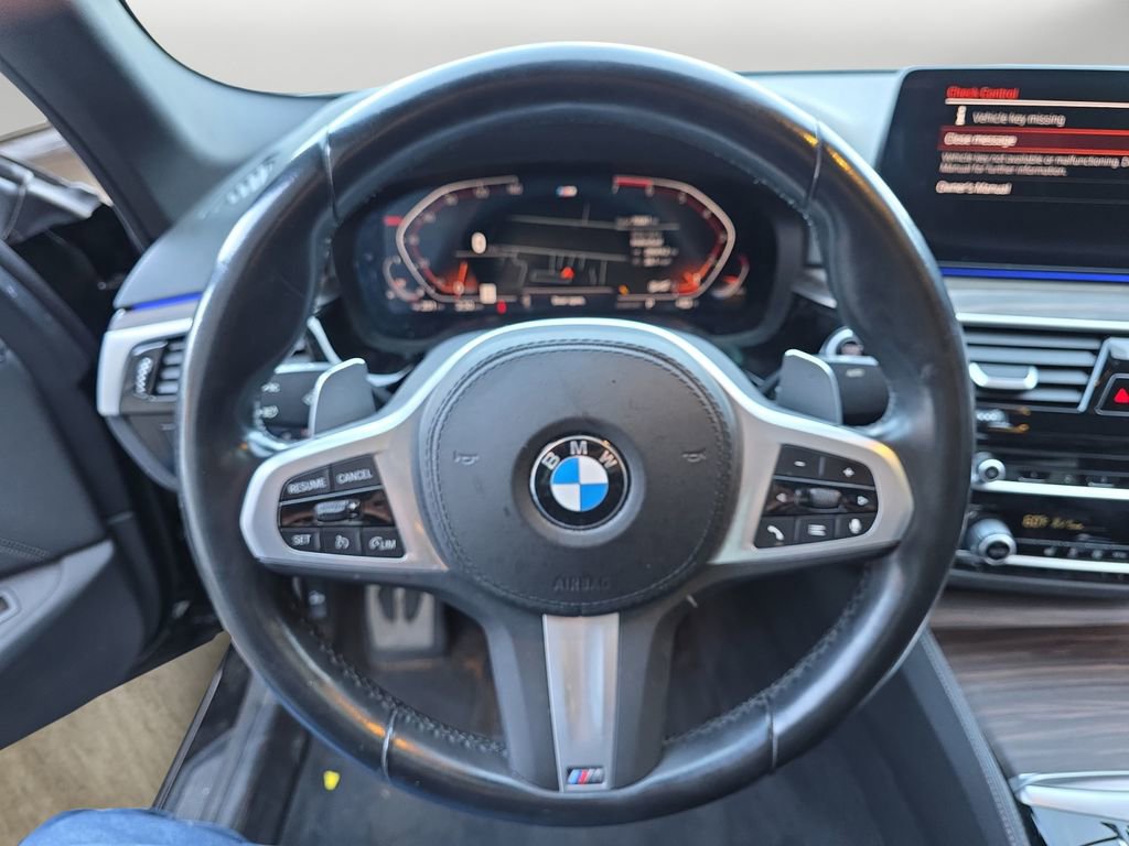 Used 2022 BMW 530i w/ M Sport Package RWD image 12
