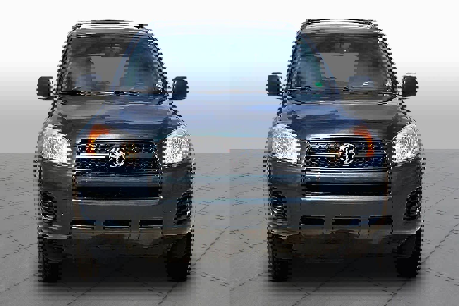 Used 2011 Toyota RAV4 2WD w/ Base L4 Extra Value Pkg image 3