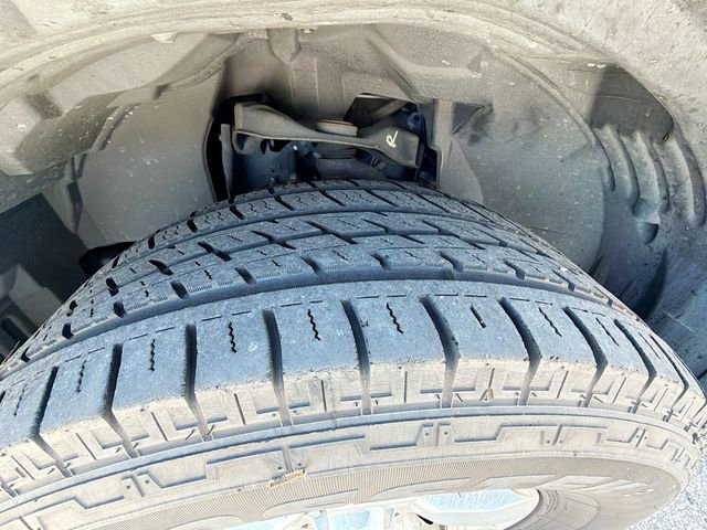 Used 2012 Nissan Frontier SV w/ SV Premium Utility Pkg image 15