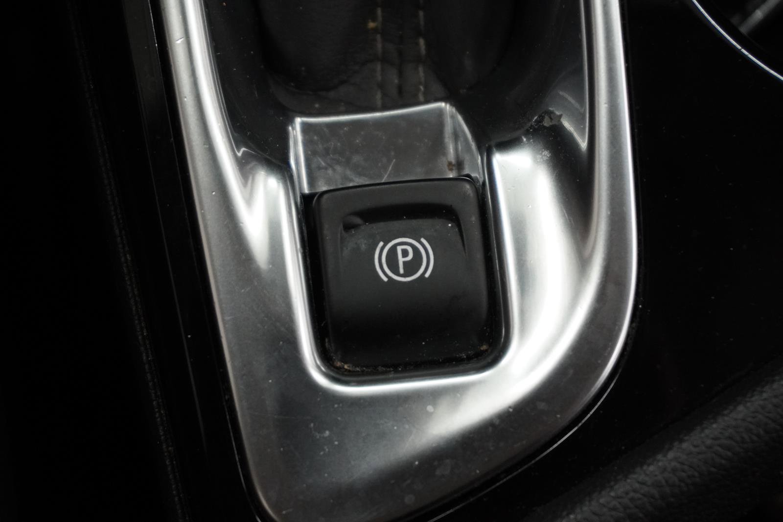 Used 2021 Buick Encore GX Select image 29