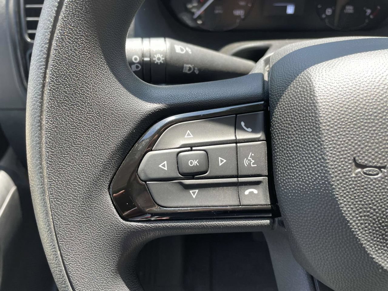 New 2025 RAM ProMaster 2500 w/ Safety Group FWD image 14