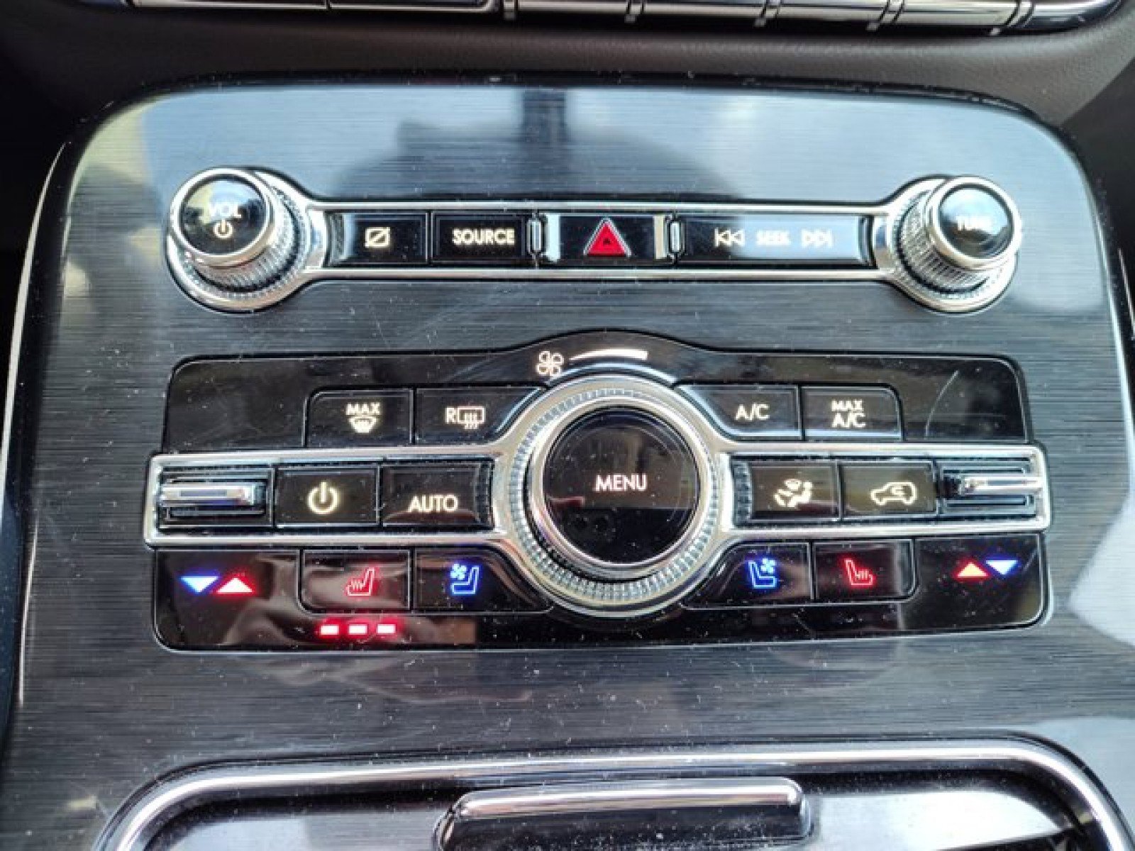 Used 2023 Lincoln Nautilus Reserve w/ Equipment Group 201A image 26