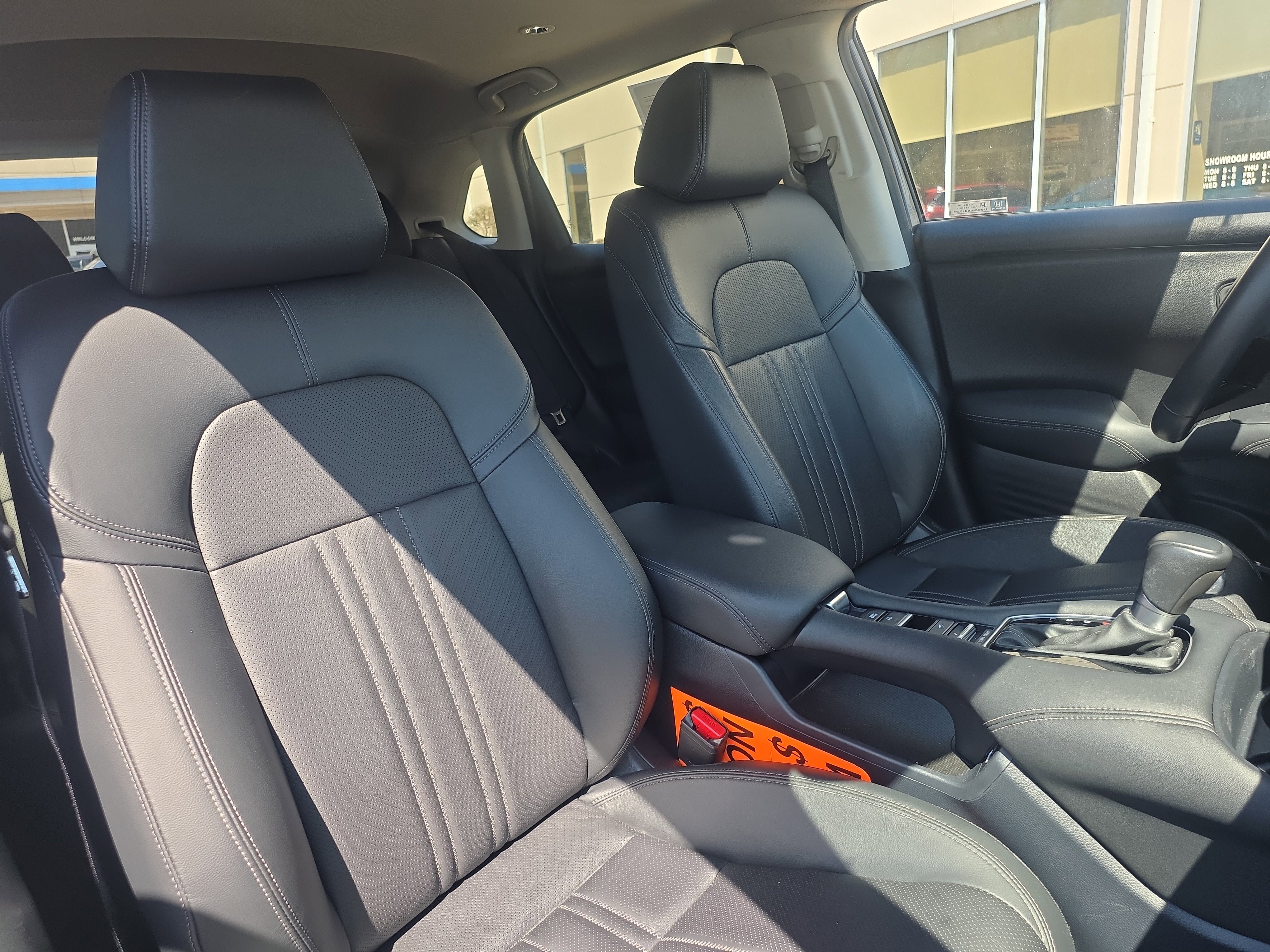 Used 2023 Honda HR-V EX-L image 13