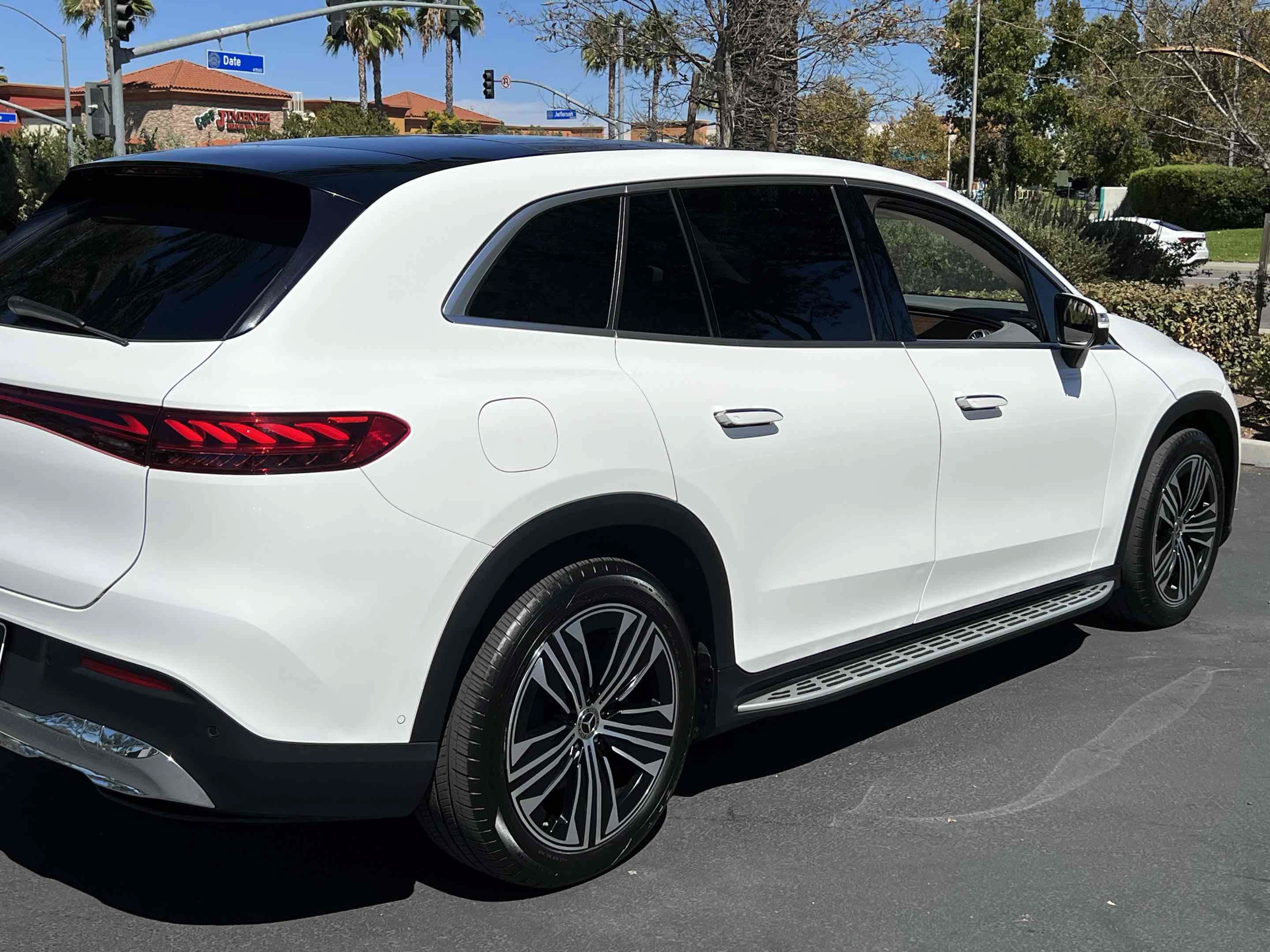 Used 2023 Mercedes-Benz EQS 450+ SUV image 52