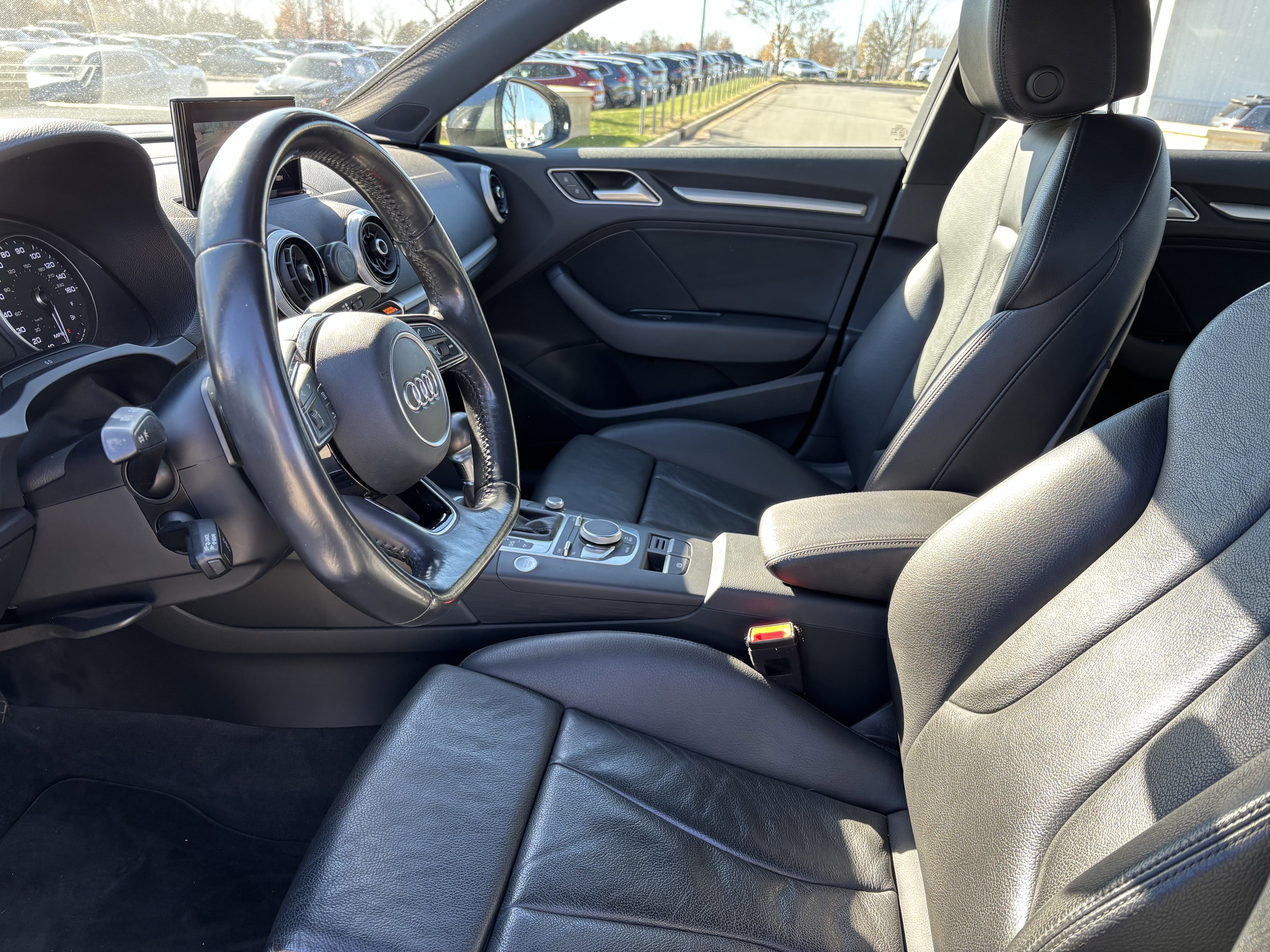 Used 2017 Audi A3 e-tron Premium w/ Sport Package image 17