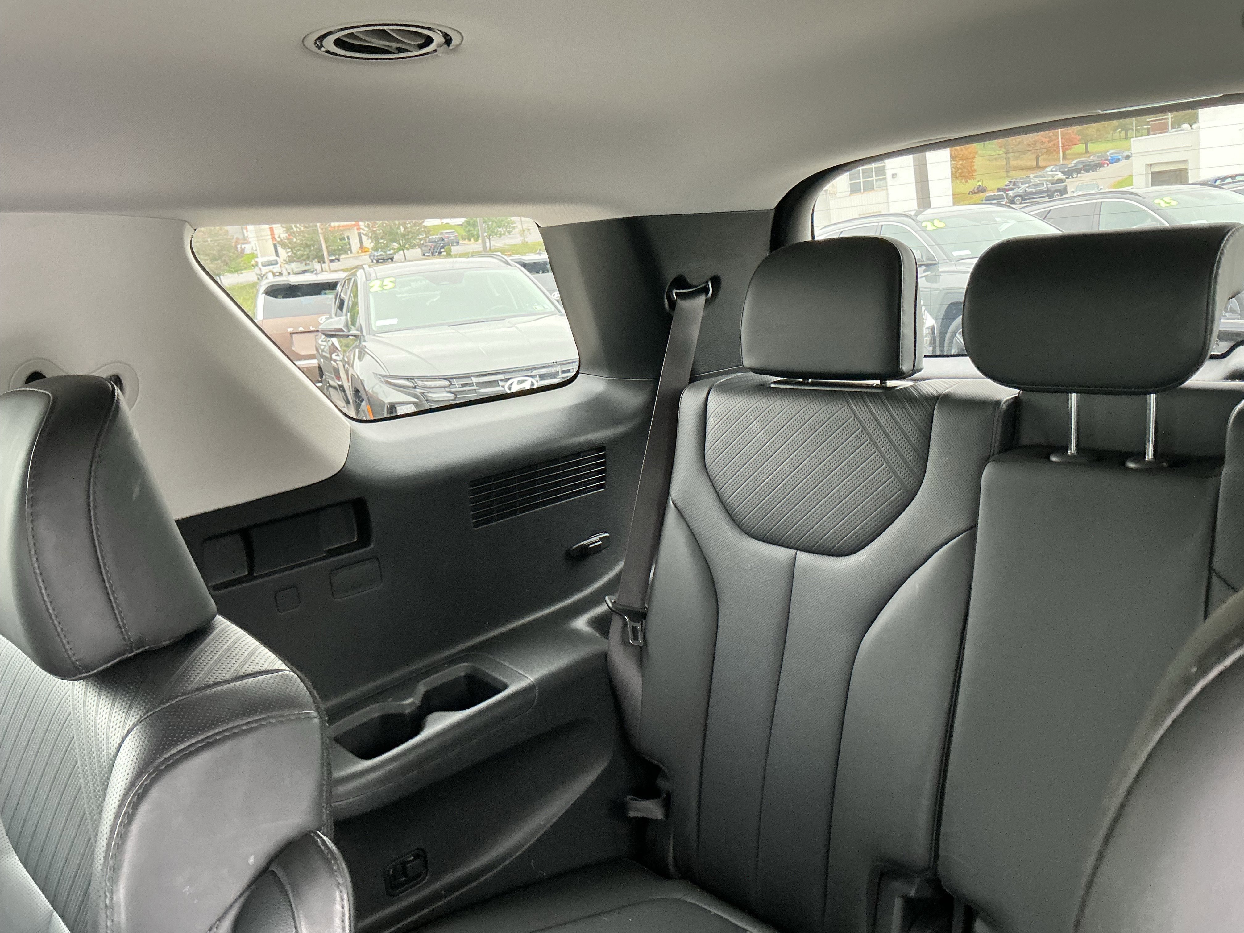 Used 2023 Hyundai Palisade SEL w/ Cargo Package image 14