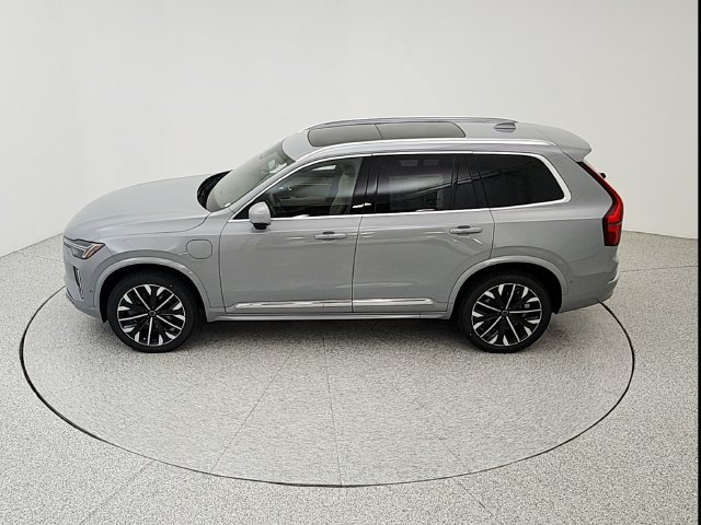 New 2026 Volvo XC90 T8 Plus AWD/4WD image 39