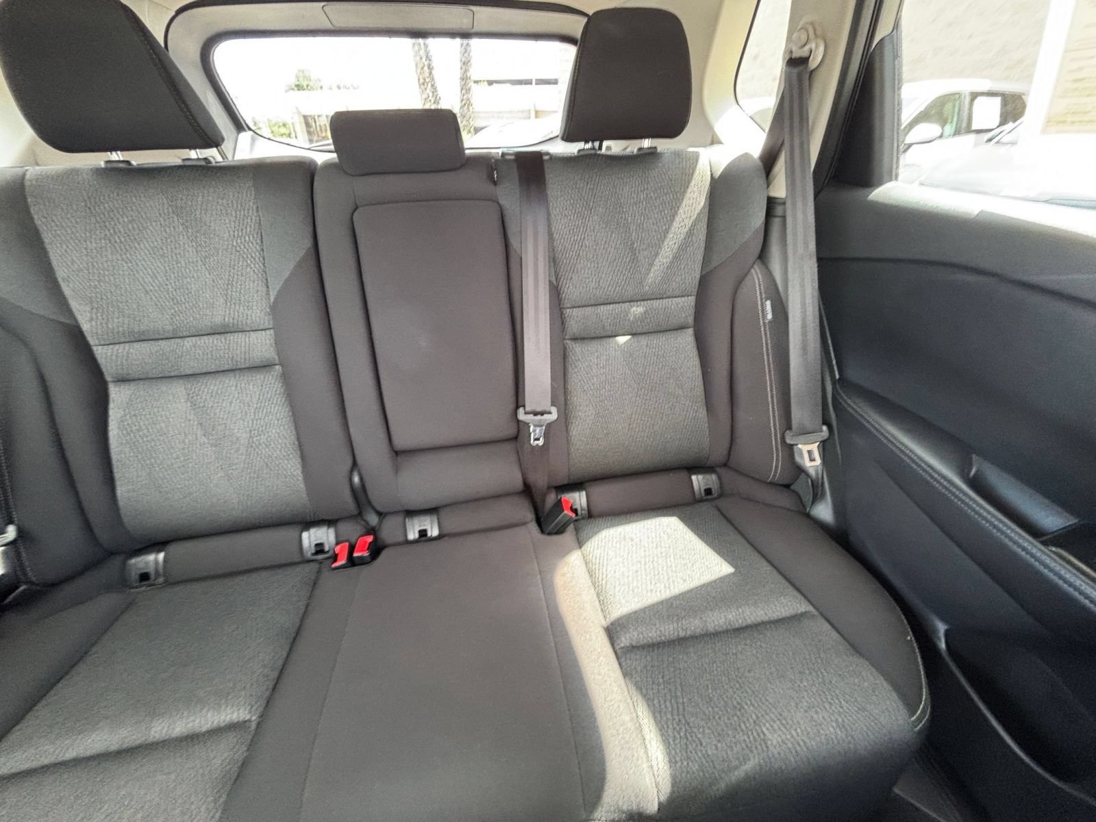 Used 2025 Nissan Rogue SV FWD image 39