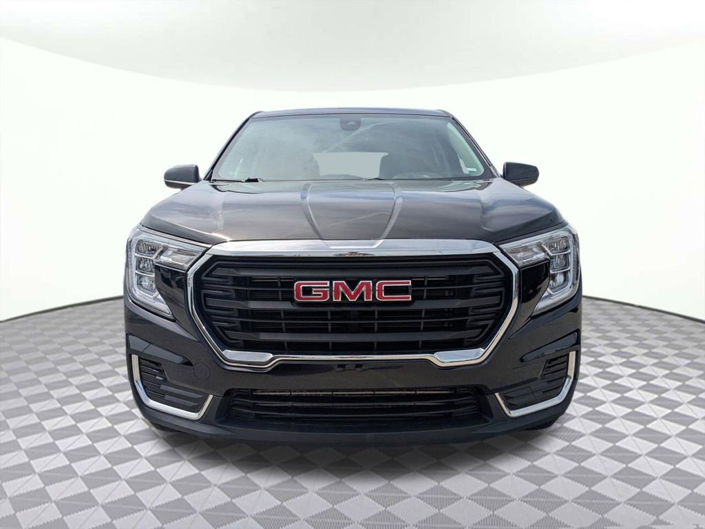 Used 2024 GMC Terrain SLE FWD image 8
